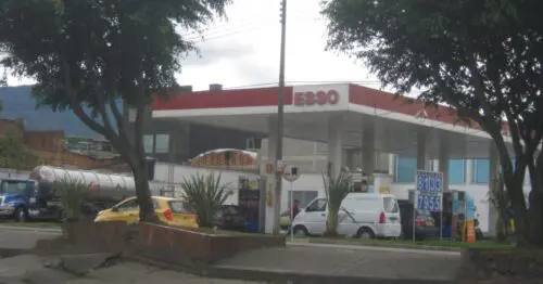 ESTACION DE SERVICIO ESSO CARRERA 27 ESTACION DE SERVICIO ESSO CARRERA 27